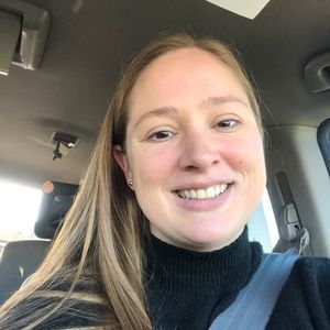 Meet your Posher, Cortney